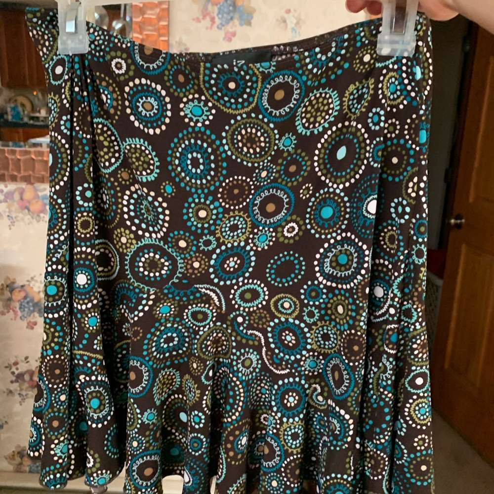 Skirt - Picture 2 of 3